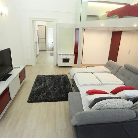 Ferienwohnung Superior Loft At Basilica Budapest Exterior foto